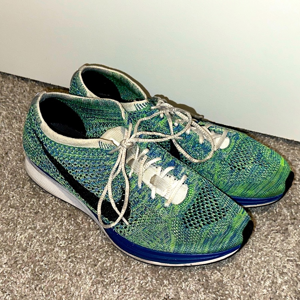 Nike Flyknit Racer